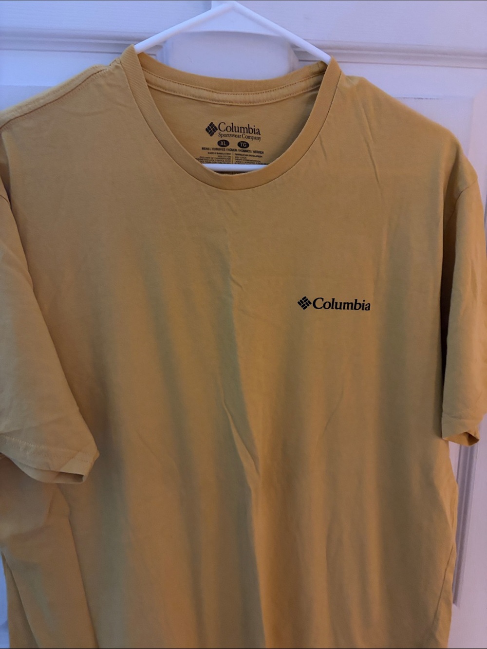 Columbia Men's Short Sleeve Tee in Mustard